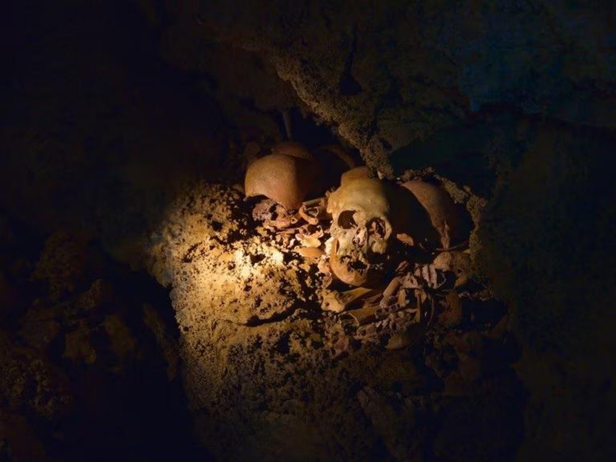 Rima Rau Burial Cave