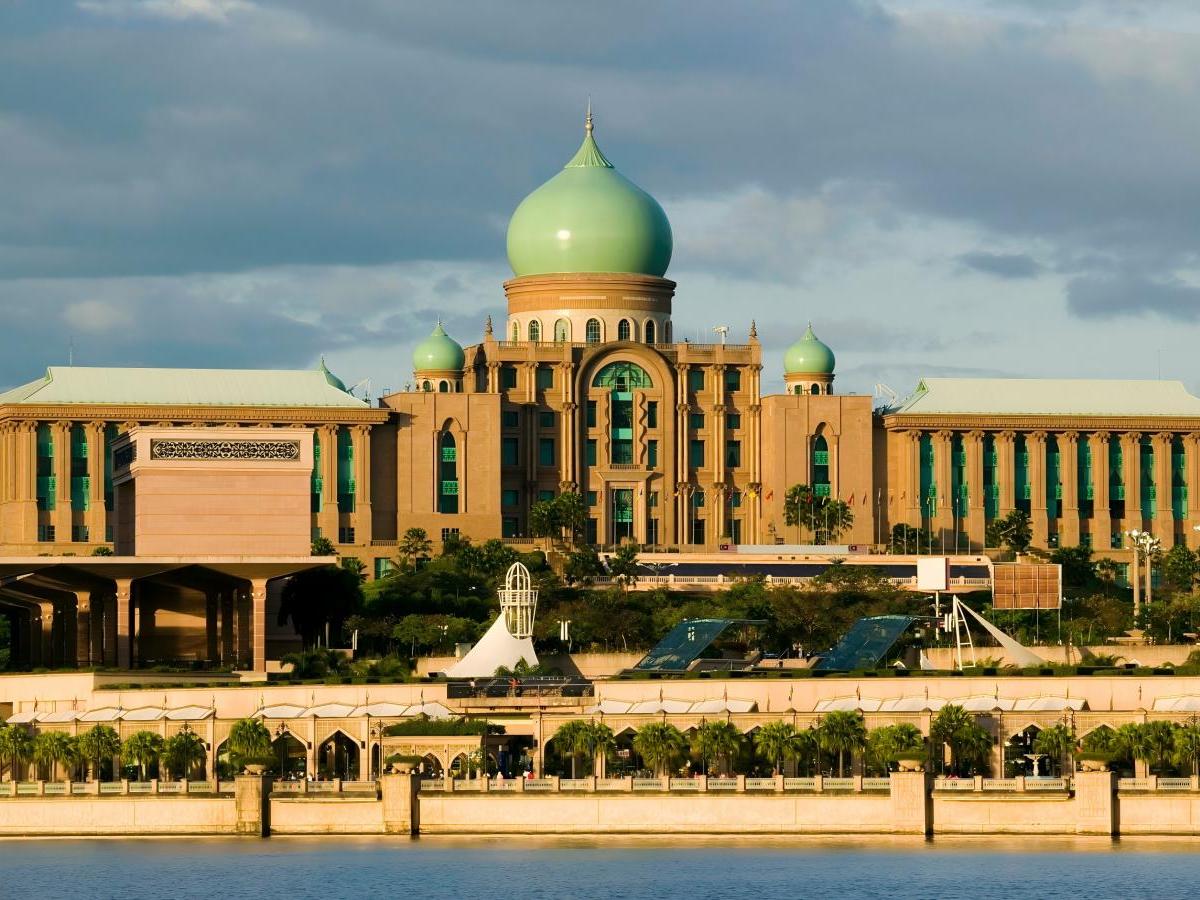 National Mosque: Exploring Malaysia's Religious Gems