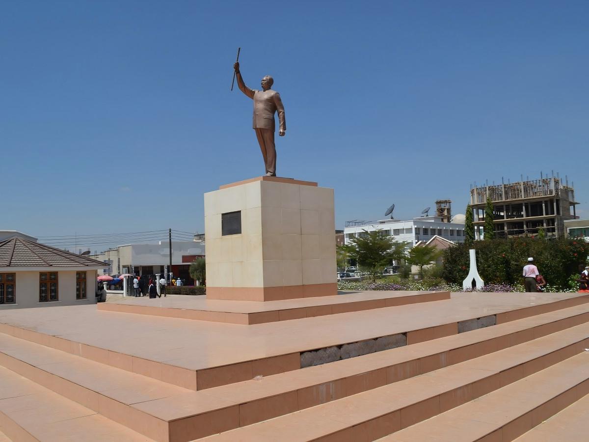 Tourist Testimonials: is Nyerere Square worth the trip? No regrets after reading!