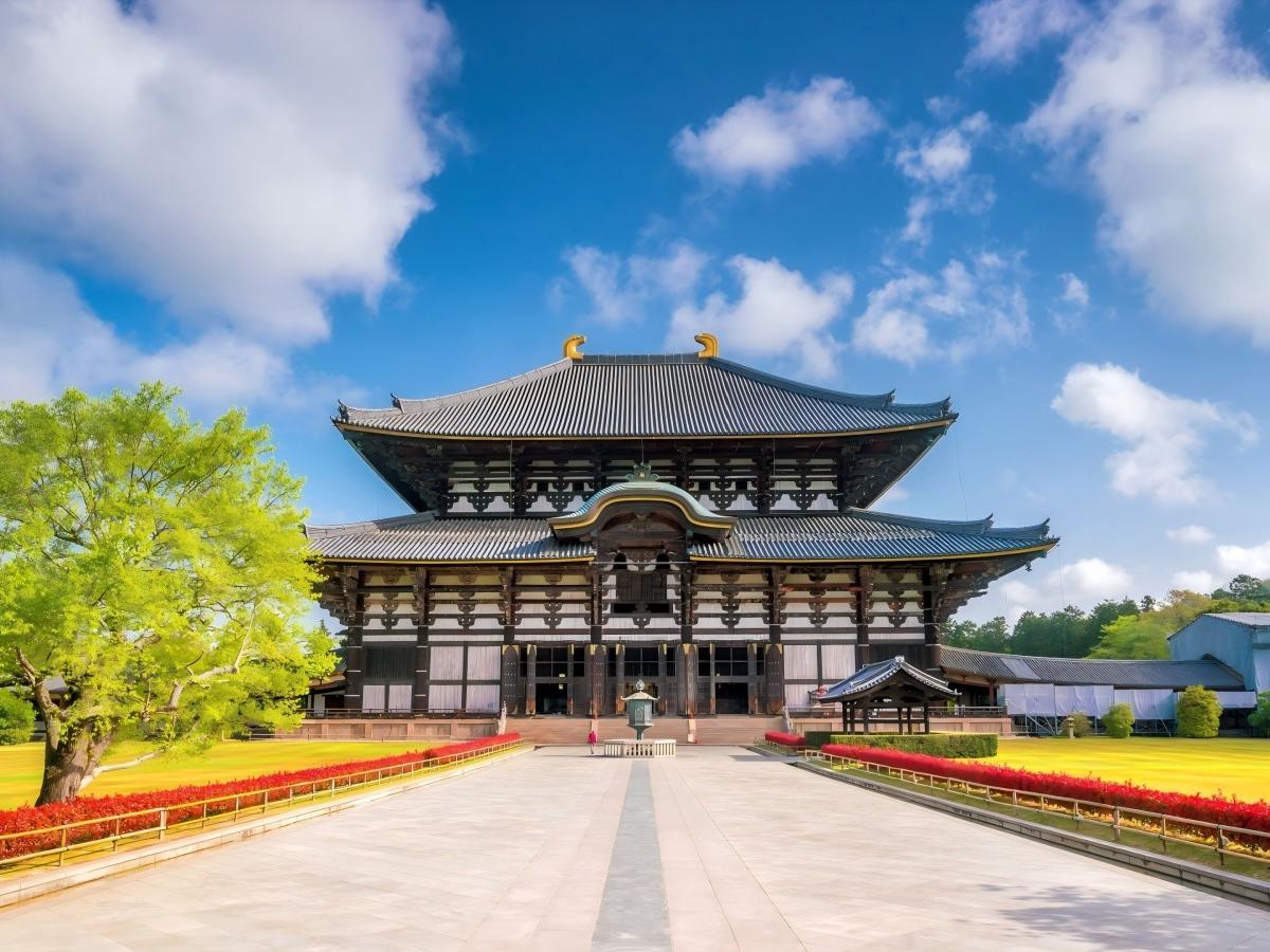 Todai-ji Temple: A temple, a statue, a spiritual journey
