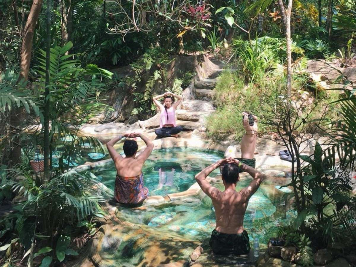 Experience Thai spa, hot spring healing journey!