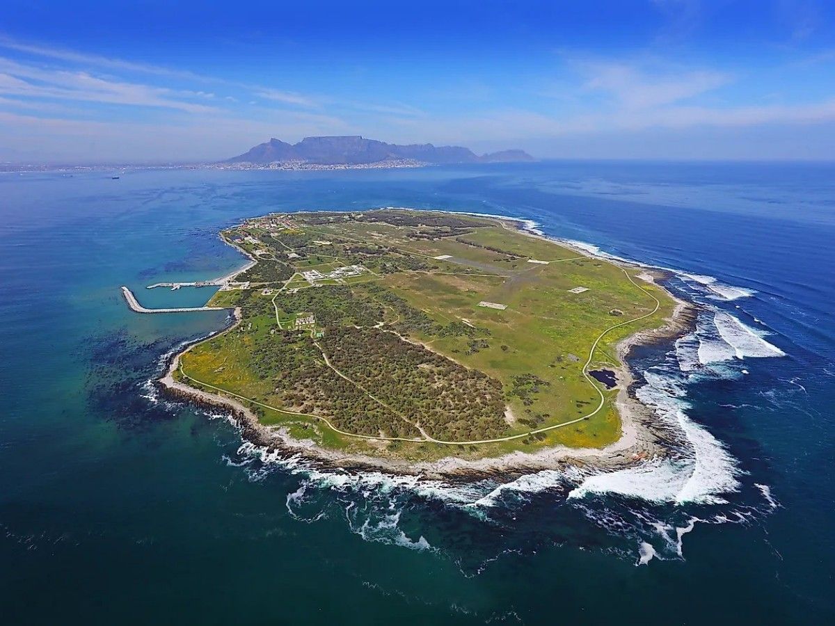 Why is Robben Island called dark tourism?