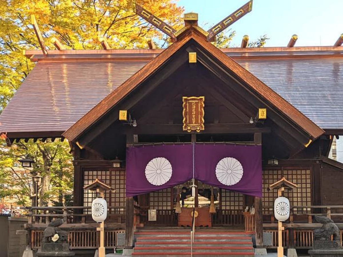 Explore the blessing ceremony of Hokkaido Shrine: Experience the depth and mystery of Japanese Shinto culture
