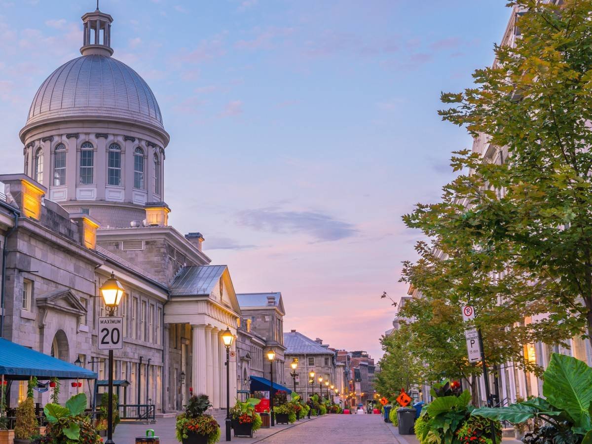 The beauty of Old Montreal architecture: discover the most beautiful European-style neighborhood in North America!