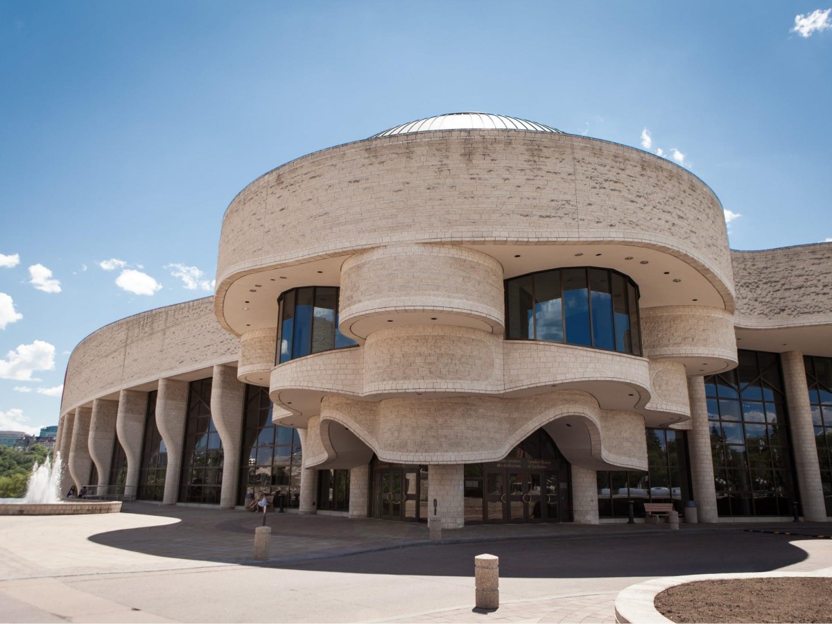 Pavilion too big? Too many people? This is the easiest way to enjoy the Canadian Museum of History