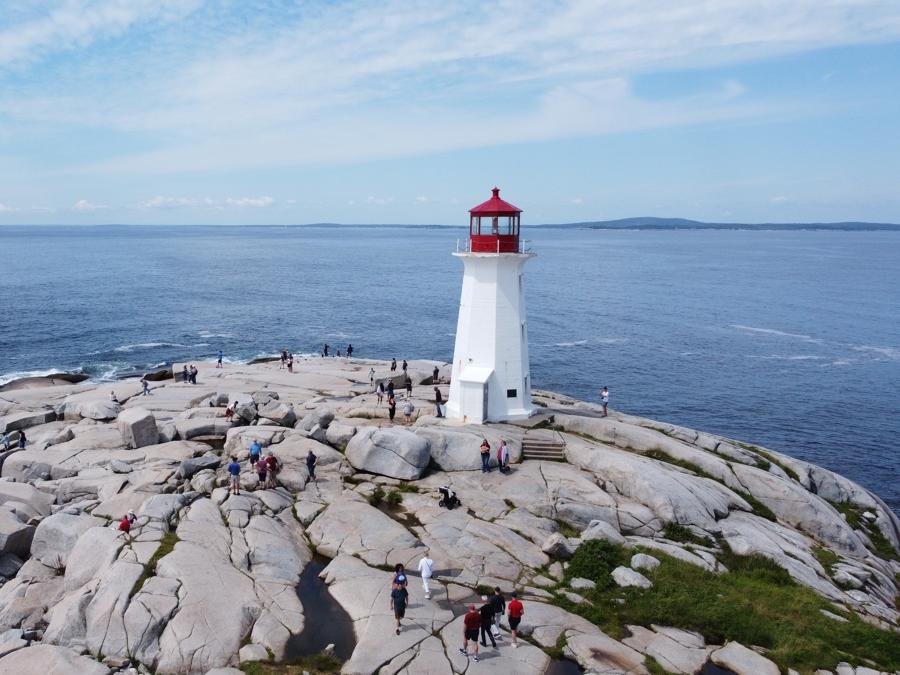 99% of tourists take the wrong photos! 7 magical camera positions of Peggy's Cove hidden by photographers