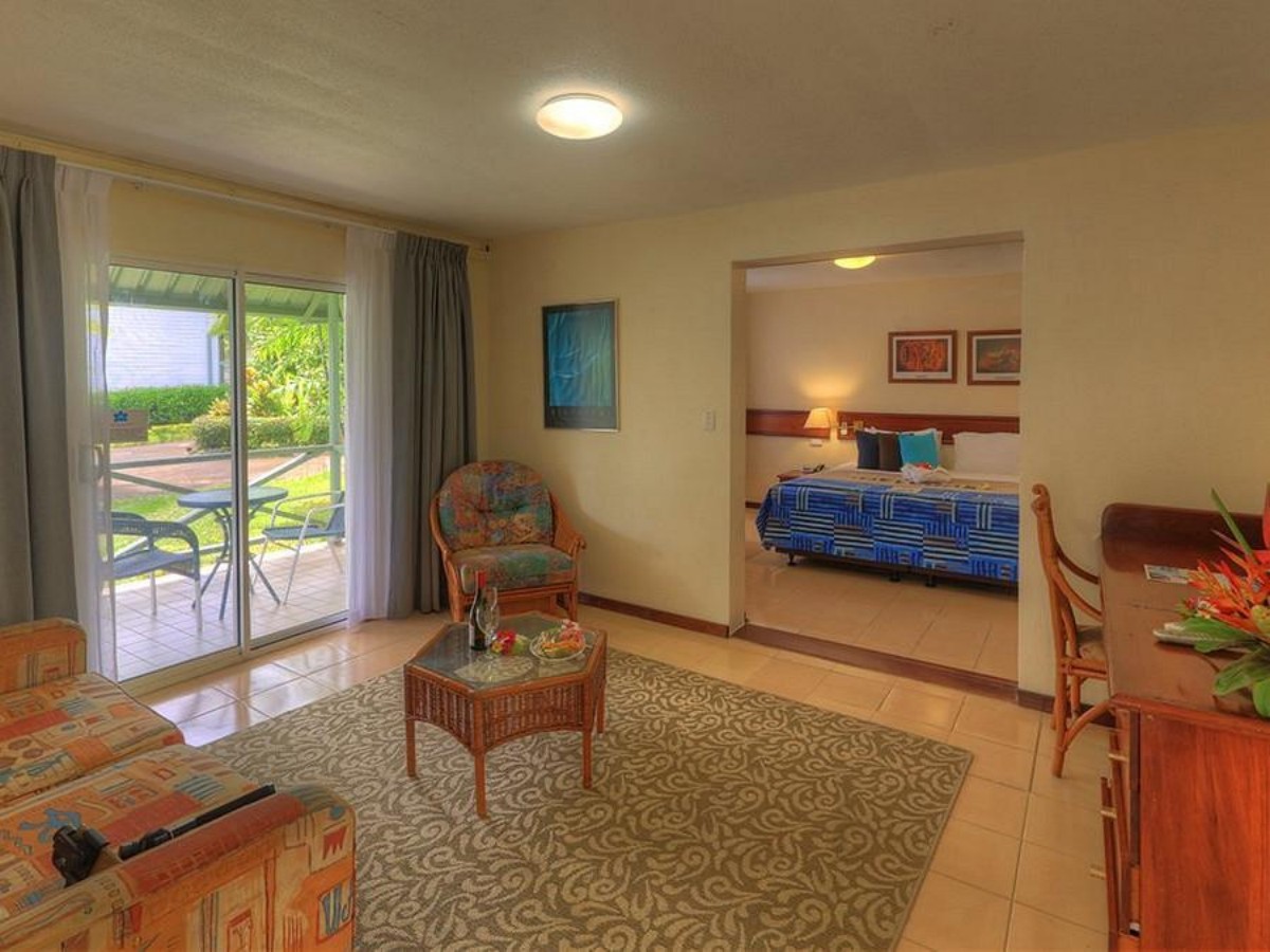 Just a minute from your room to the beach: Practical accommodation tips for Madang Resort