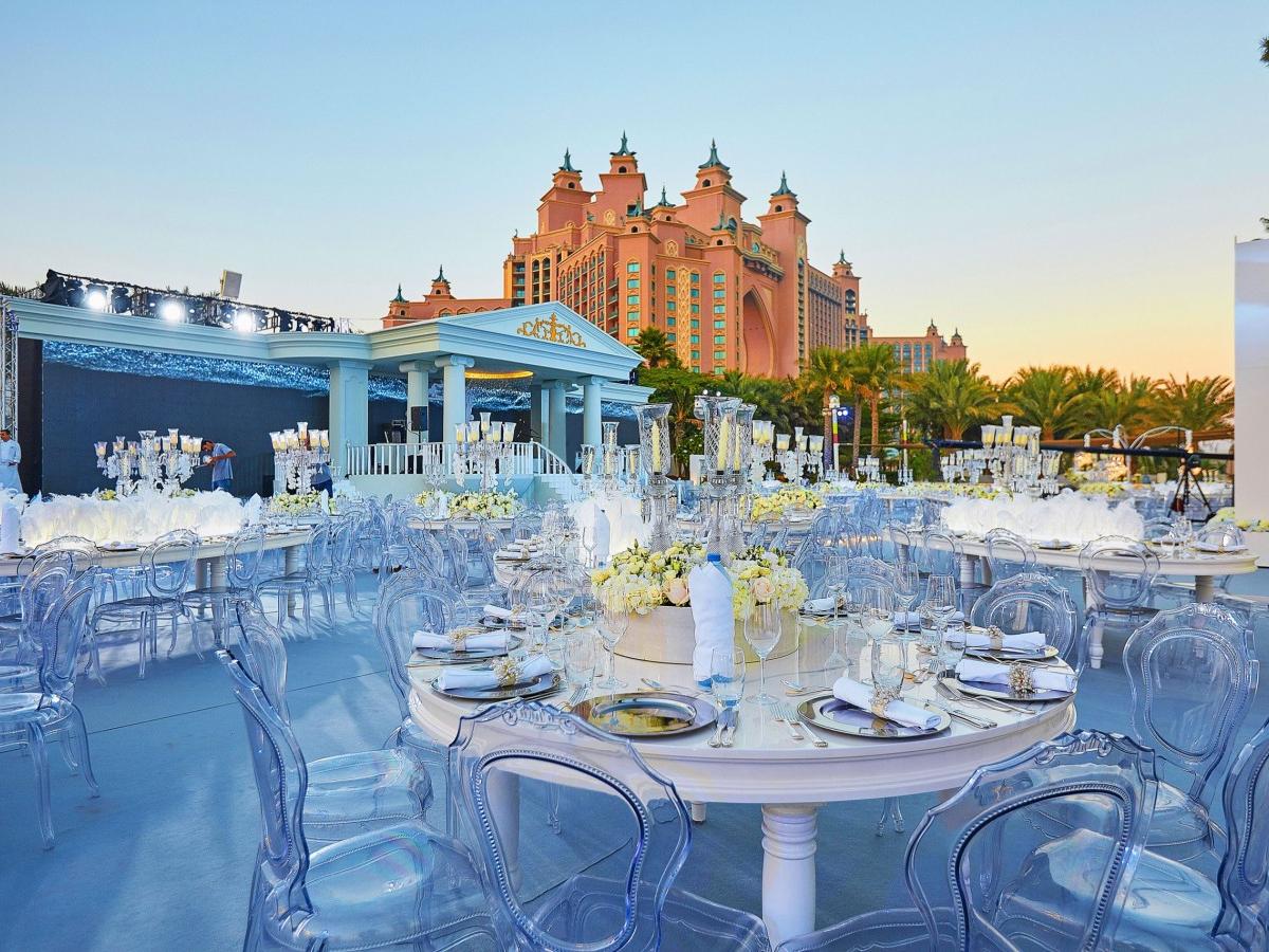 A beautiful wedding on Paradise Island! Atlantis Resort will create romantic memories for you!