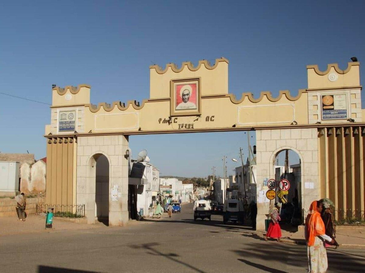 Harar Money Saving Guide: $100 for an "Emperor-level" Experience
