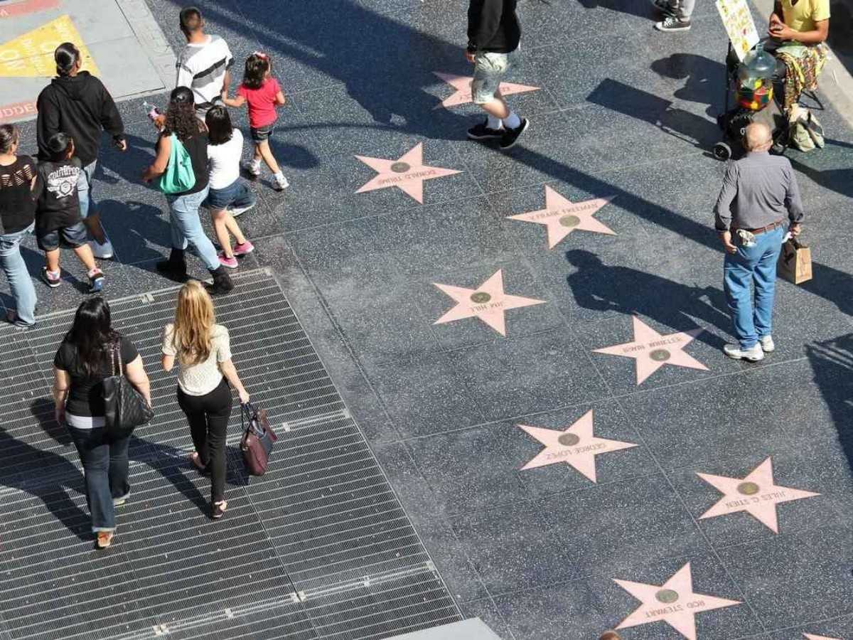 Walk of Fame: a journey in the footsteps of the stars