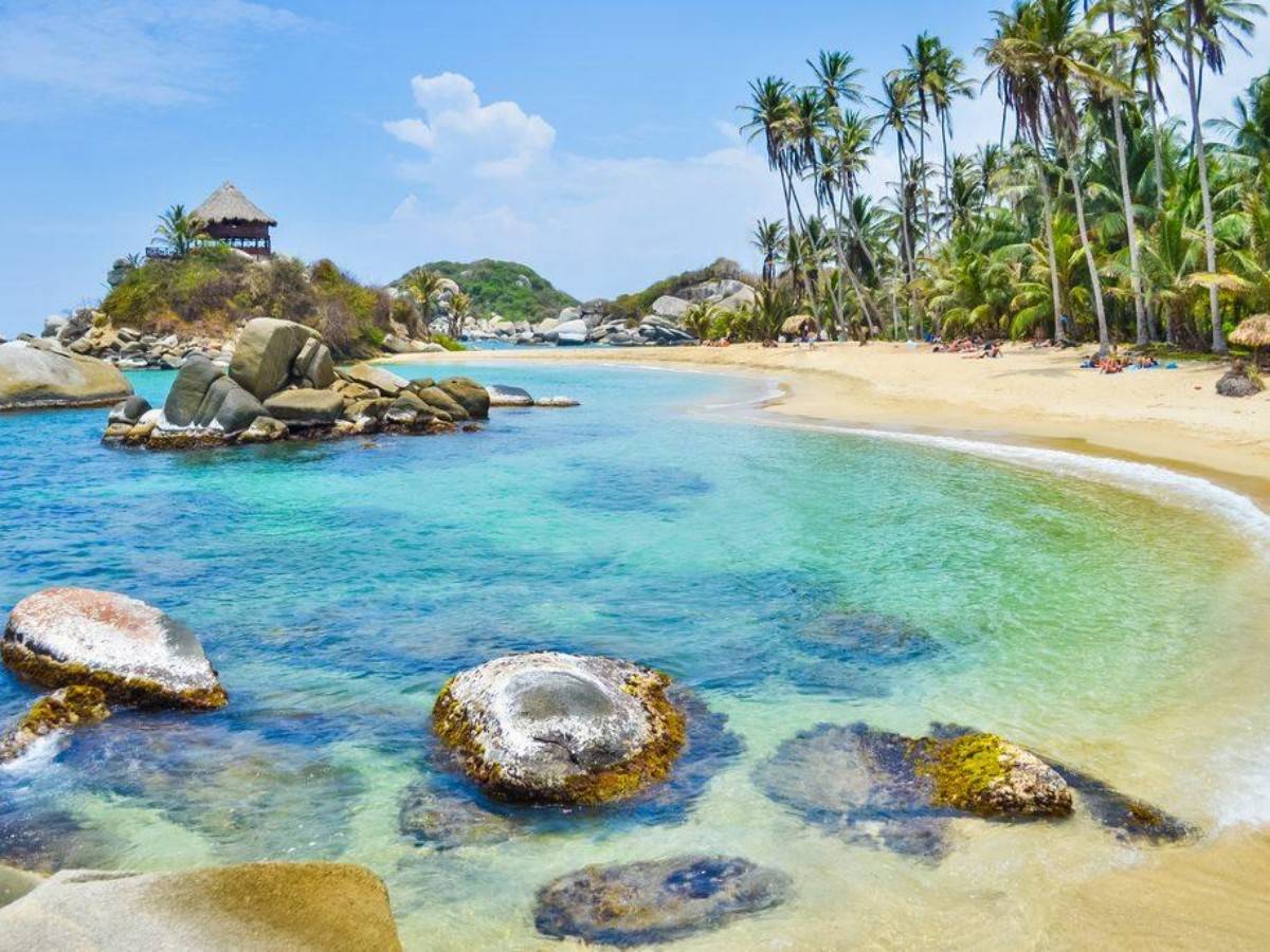 Why is Tayrona limited to 400 people per day? Ticket grabbing strategy + hidden gameplay