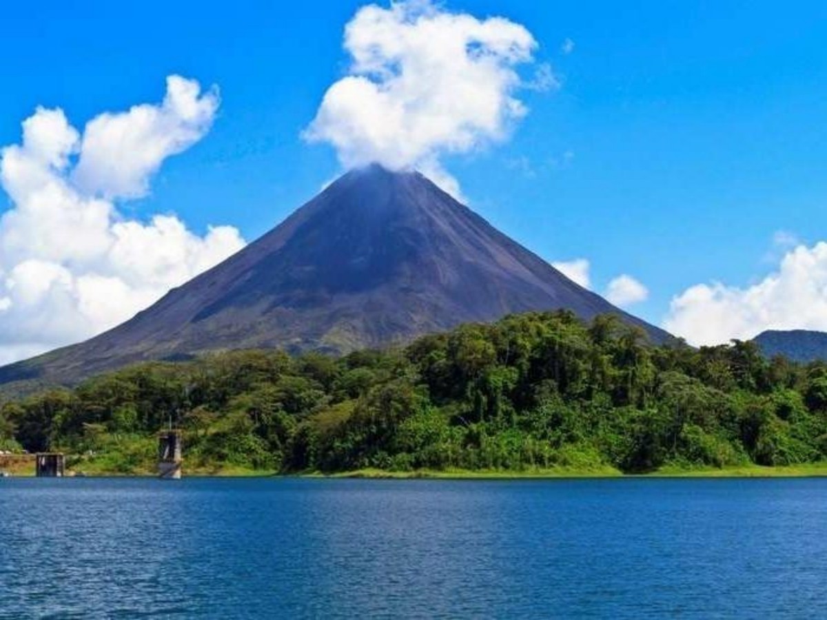 Explore Uruguay's pocket volcano: Cerro Chato, a nature hike for the whole family