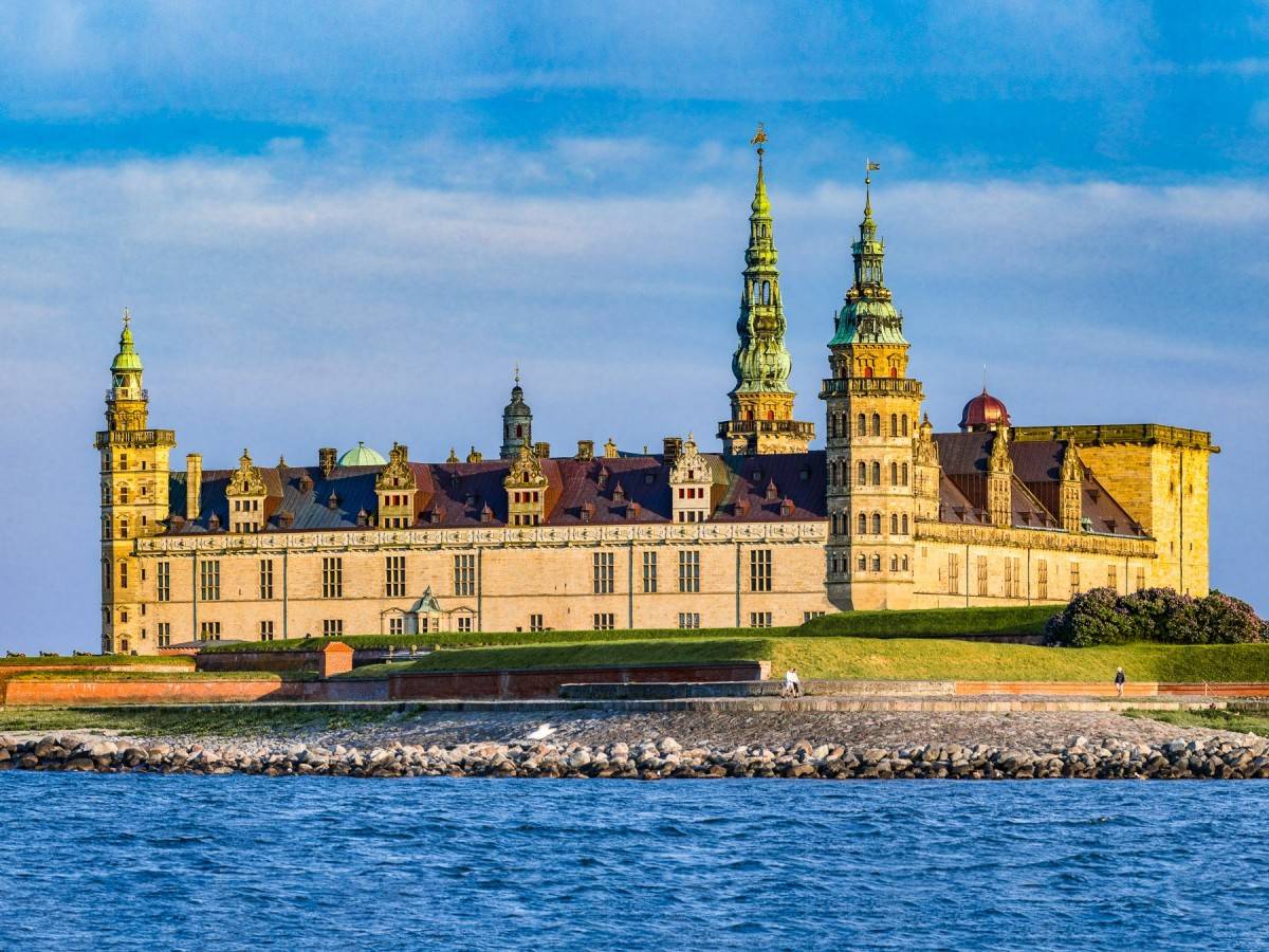 Hamlet's hometown! Visit the legendary Danish castle Kronborg Castle