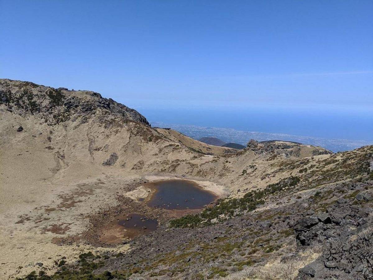 Halla Mountain is a must-see for hiking!