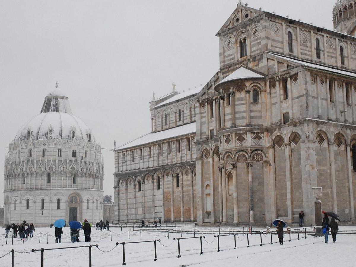 Piazza dei Miracoli - Sacred Space of Art and Faith