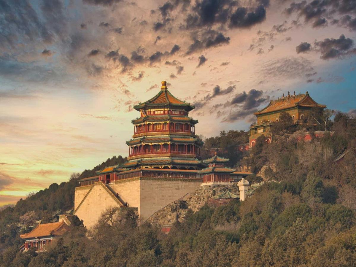 History and Culture of the Summer Palace: The Deep Implications of a Royal Garden