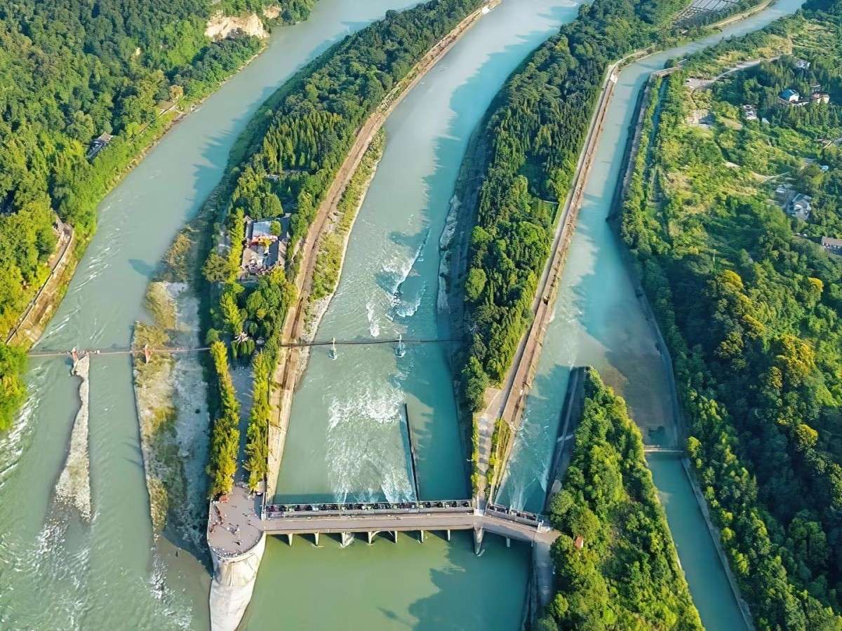 Dujiangyan, a water conservancy miracle witnessing a thousand years of history!
