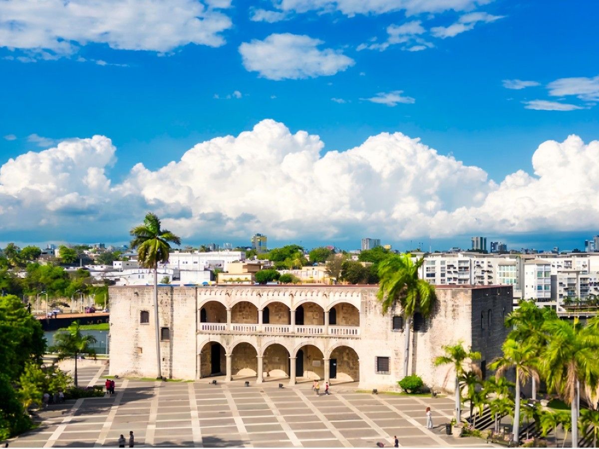 Explore the exhibits of the National Museum of History and Geography