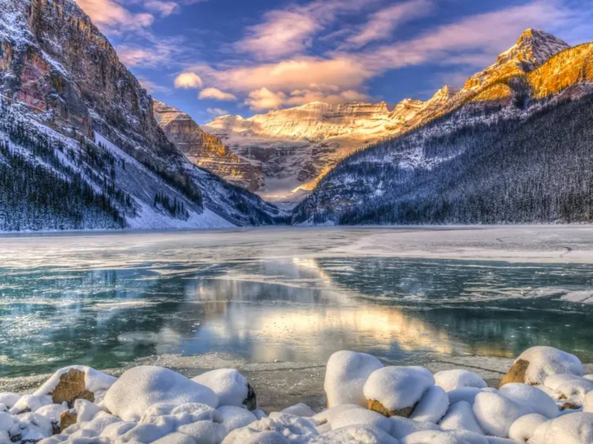 Experience the charm of Lake Louise Glacier: How to plan a perfect glacier trip?