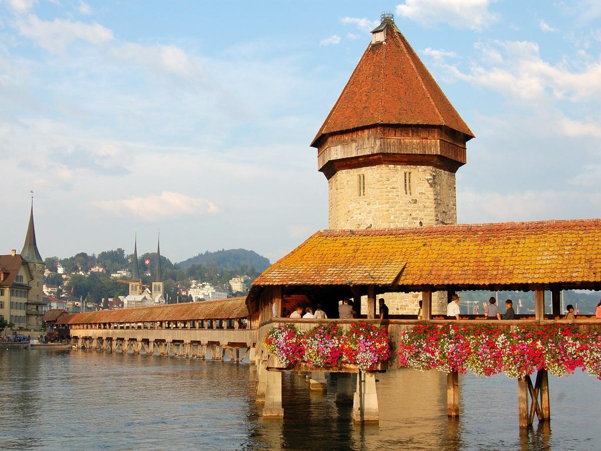 Chapel Bridge: Switzerland's oldest wooden bridge