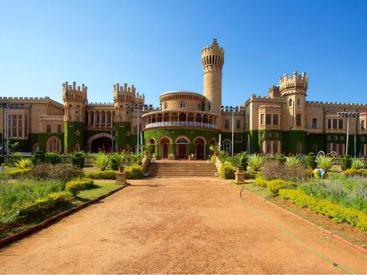 Journey into India's Royal Past：Bangalore Palace