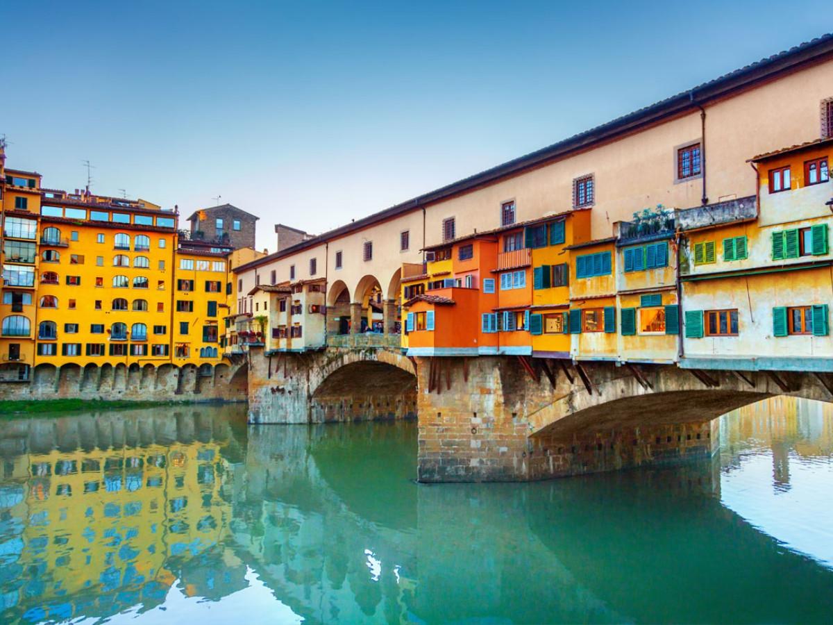 The love story of Ponte Vecchio: why it's a must-visit for lovers