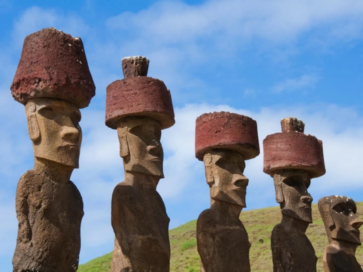 Explore the mysterious megalithic statues!