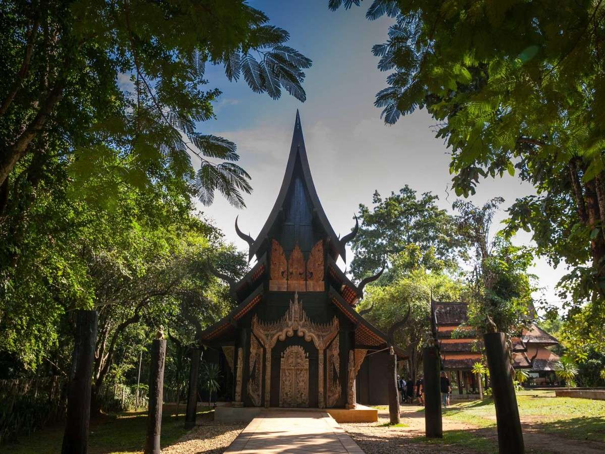 Black Temple in Chiang Rai: A black and bold grotesque art museum