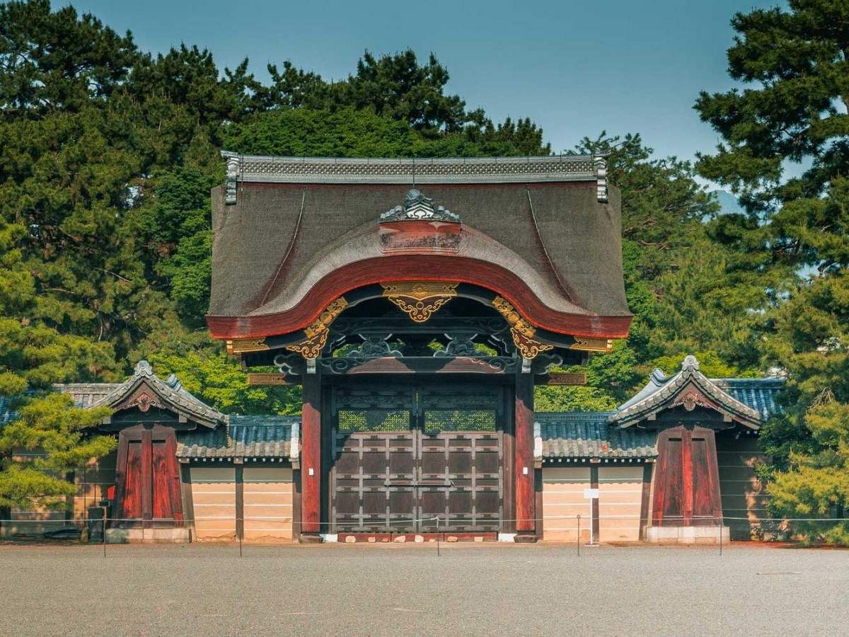 Starting from Marutamachi Station: The Easiest Way to Explore Kyoto Imperial Palace
