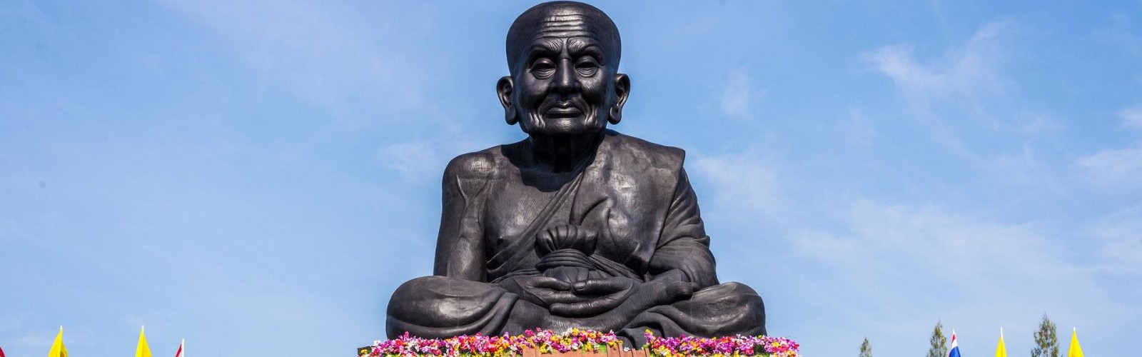 Wat Huay Mongkol
