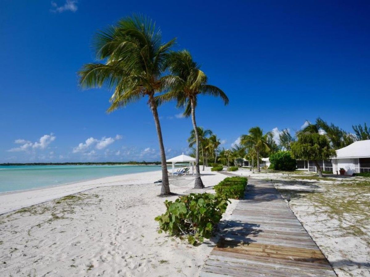 Land transportation: From the airport to the beach