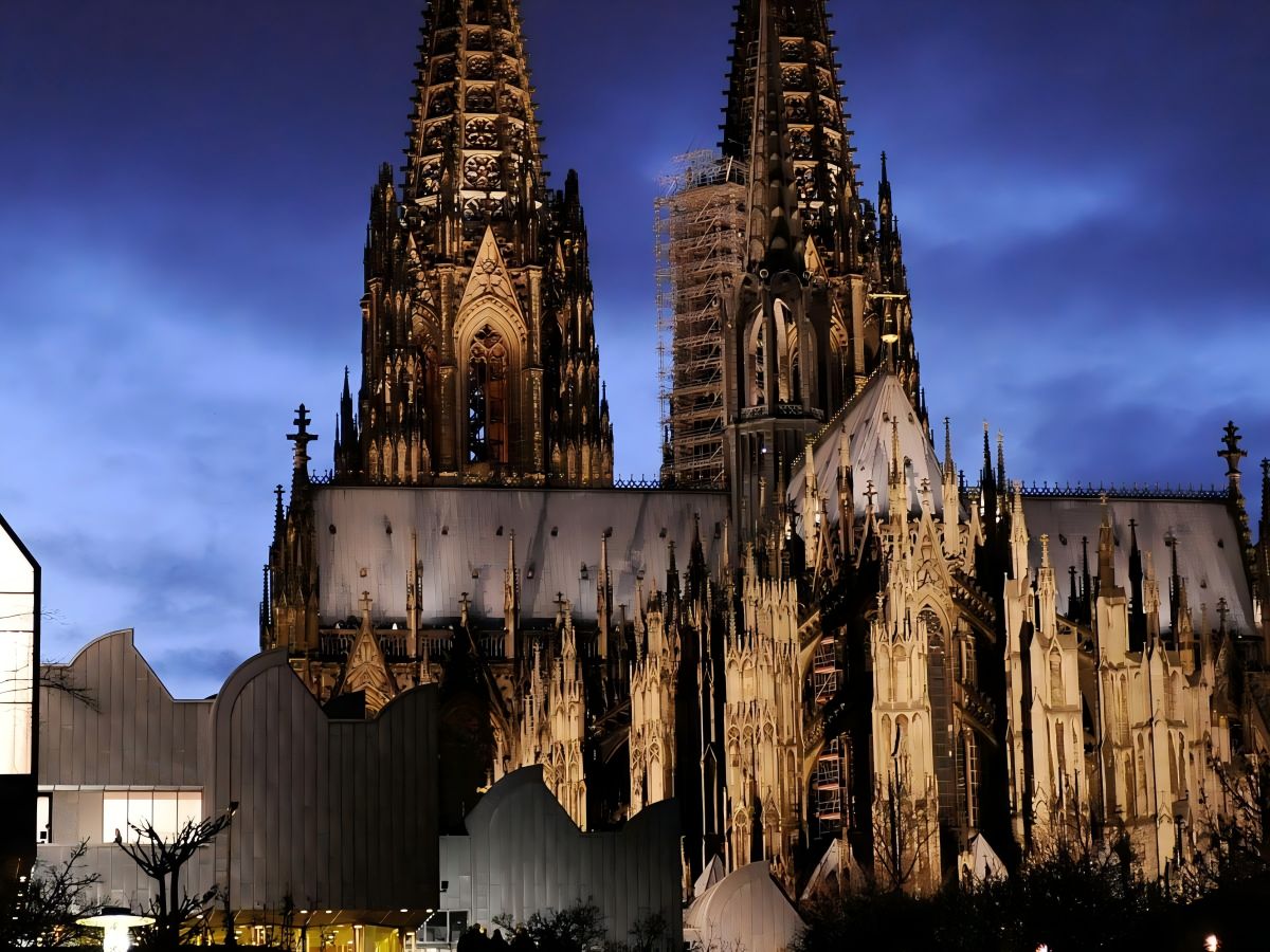 How to get to Cologne Cathedral