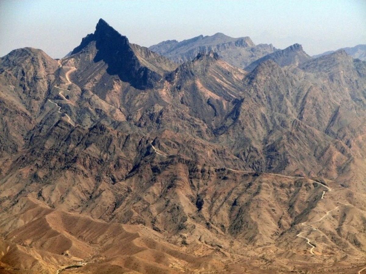 V. Best Hiking Time and Climate Recommendations