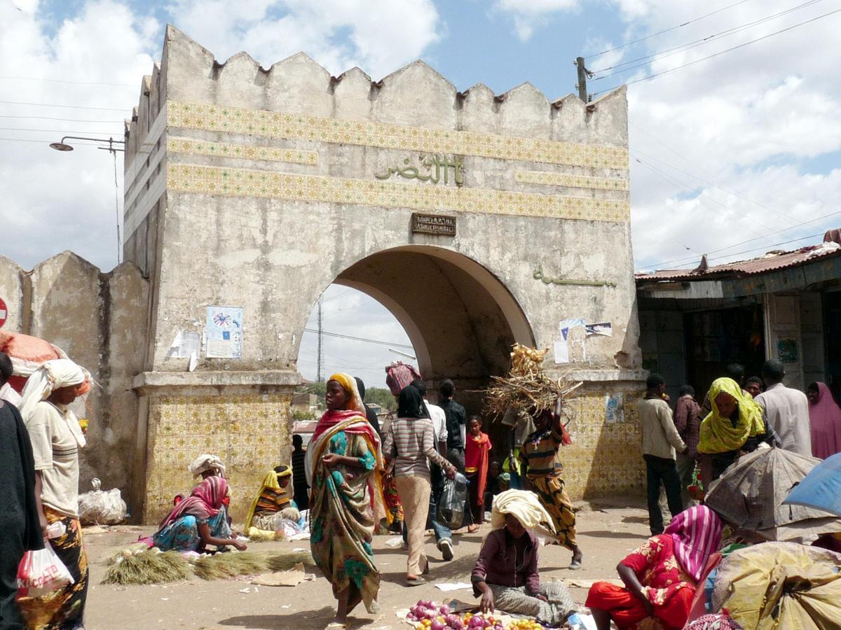 3. Experience like a local: Three things you must do at Shoa Gate