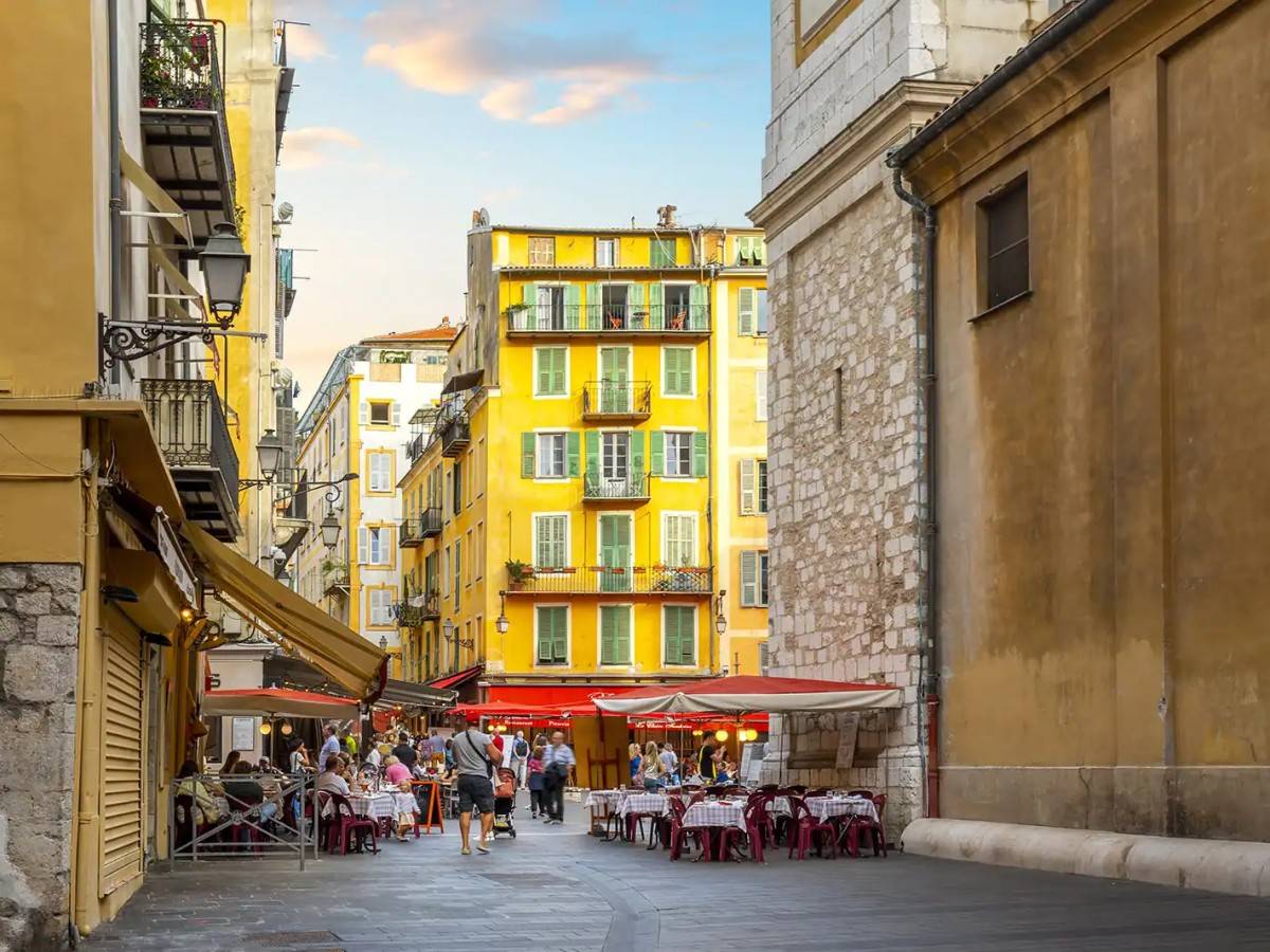 Explore the treasures of the old town