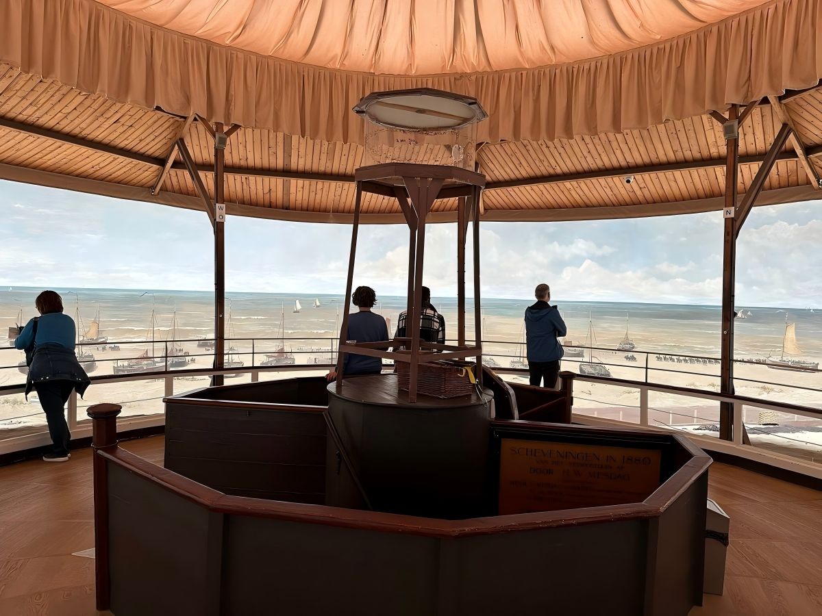 Experience the unique charm of Panorama Mesdag