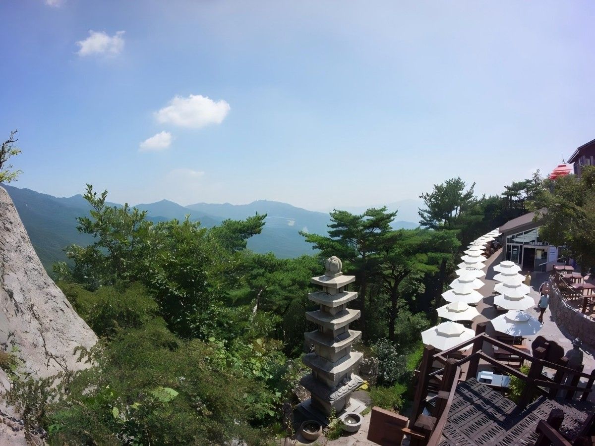 Natural scenery in-depth tour route