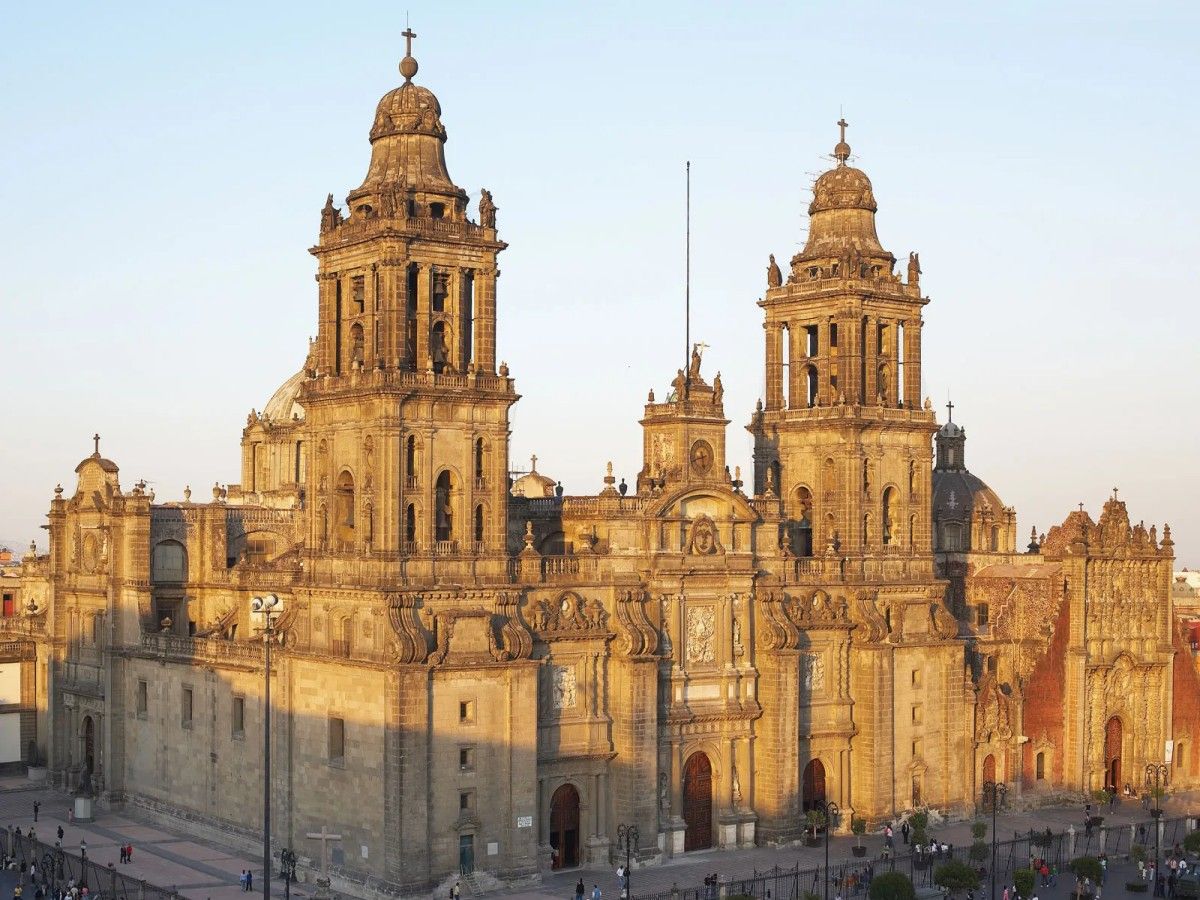 First ray of morning light: Zocalo Square under sunrise