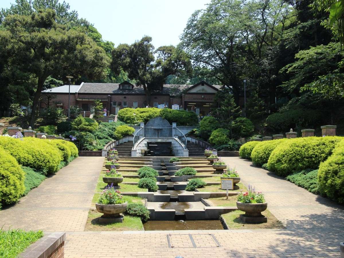 A Brief Profile of Motomachi Park: The History Behind the Greenery
