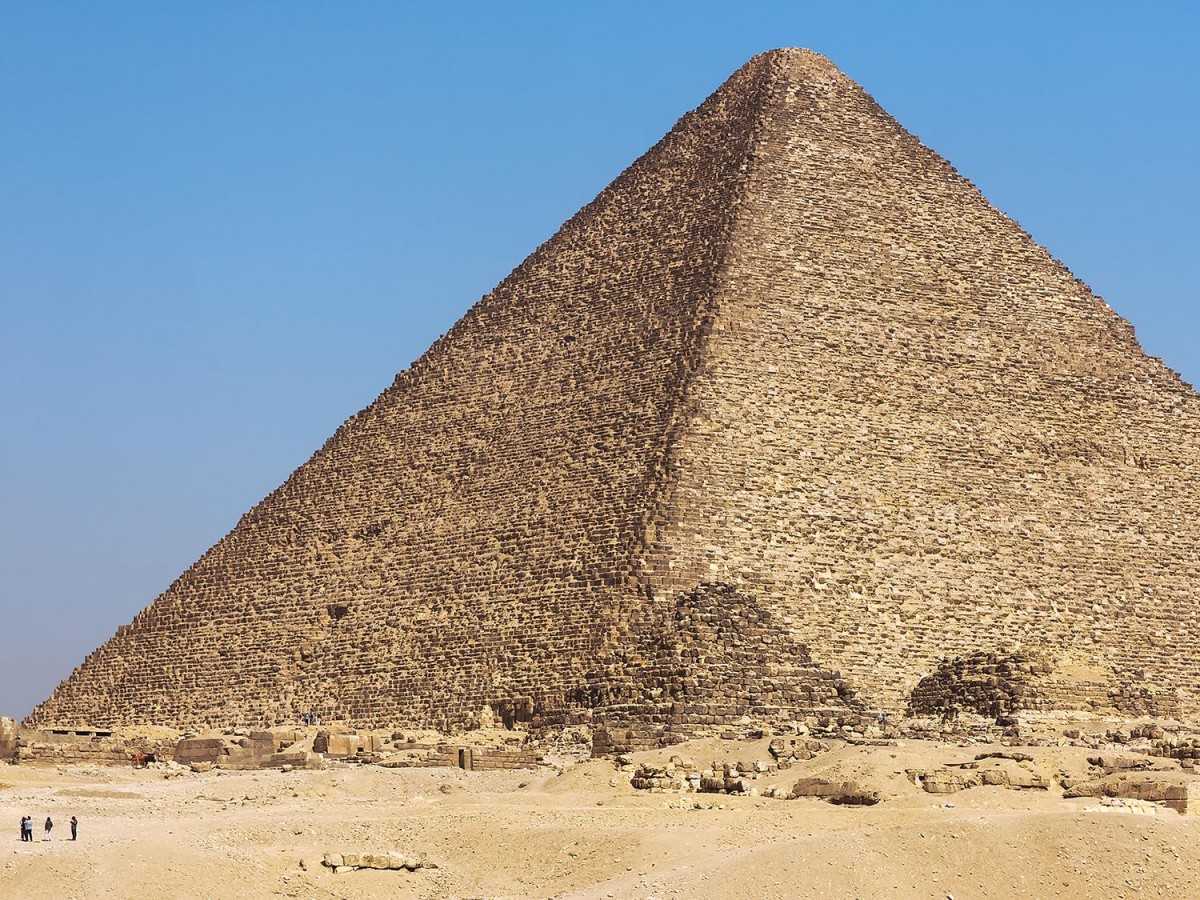 How modern tourists experience the "builder's recipe"