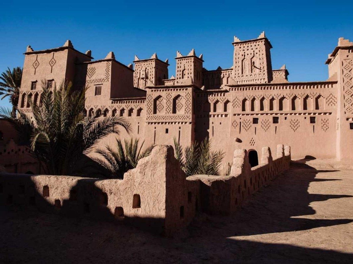 Fifth stop: 20 minutes of local experience - Kasbah fireworks