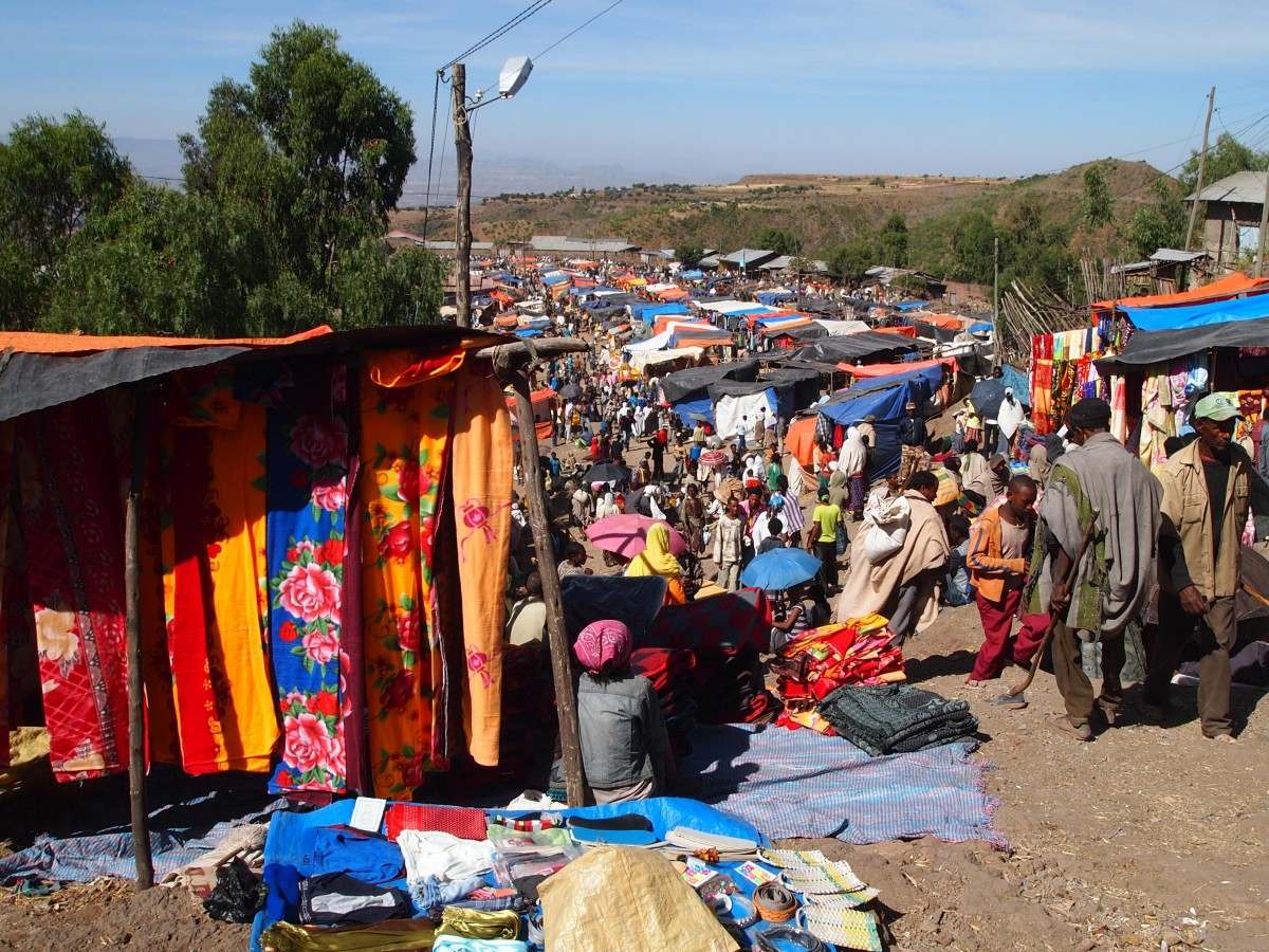 Must-buy list: avoid tourist traps and take away the real memory of the Holy City
