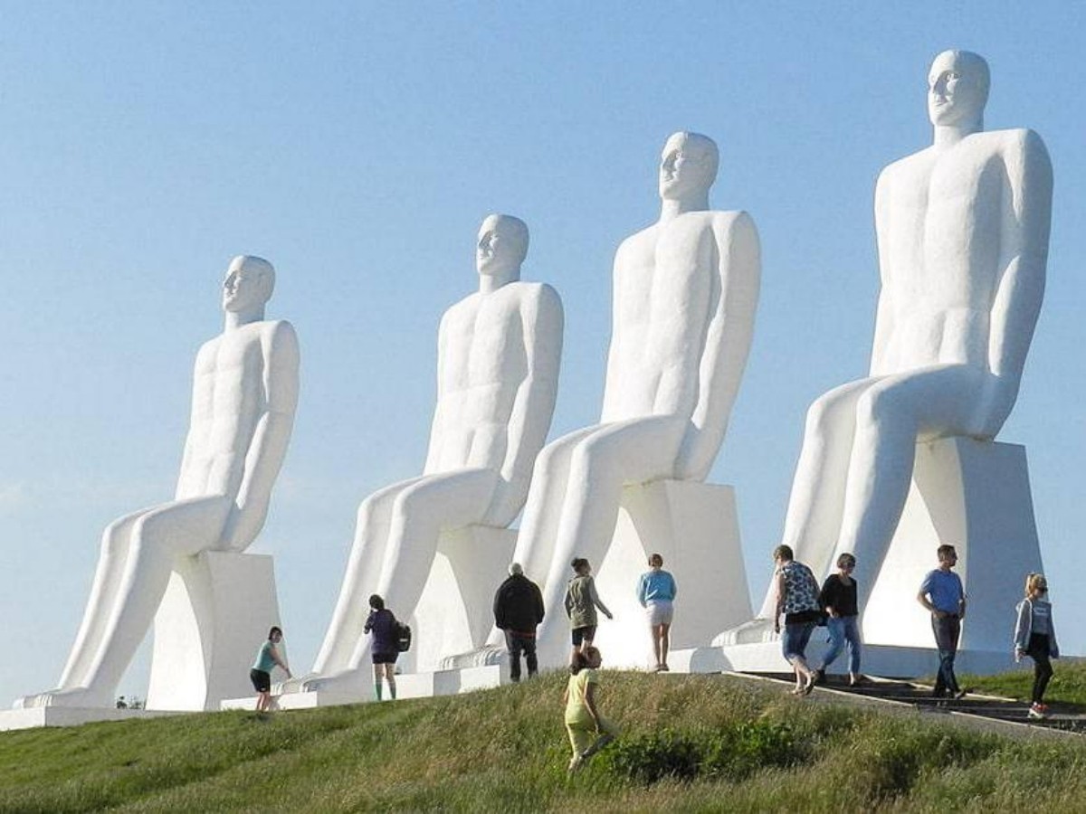 Standing at the feet of giants: the shock of being there