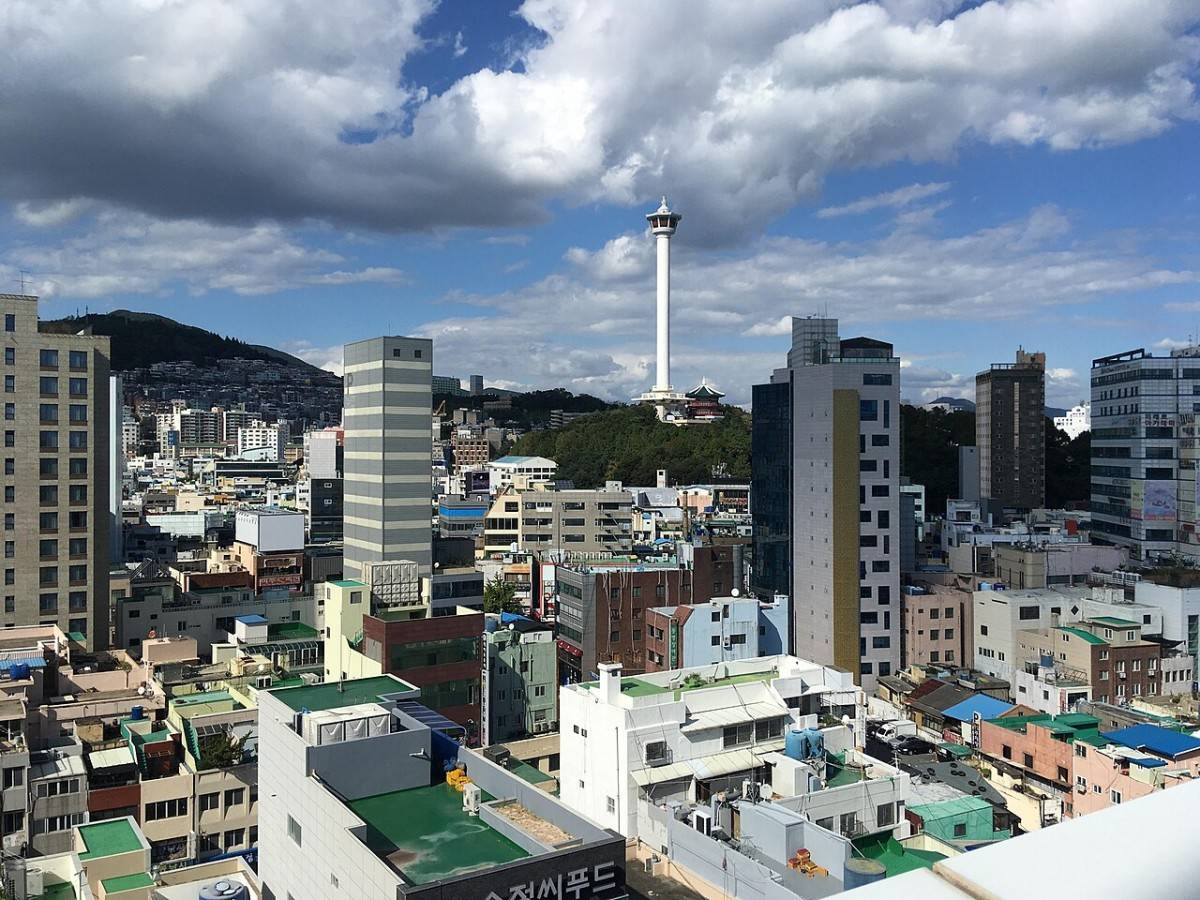 Attractions and Architectural Features of Busan Tower