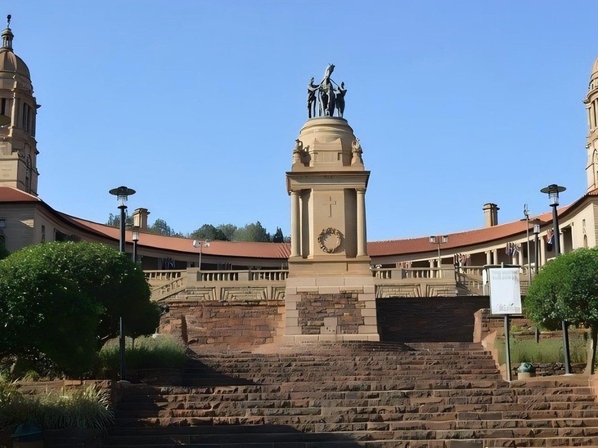 Recommended attractions worth visiting nearby
