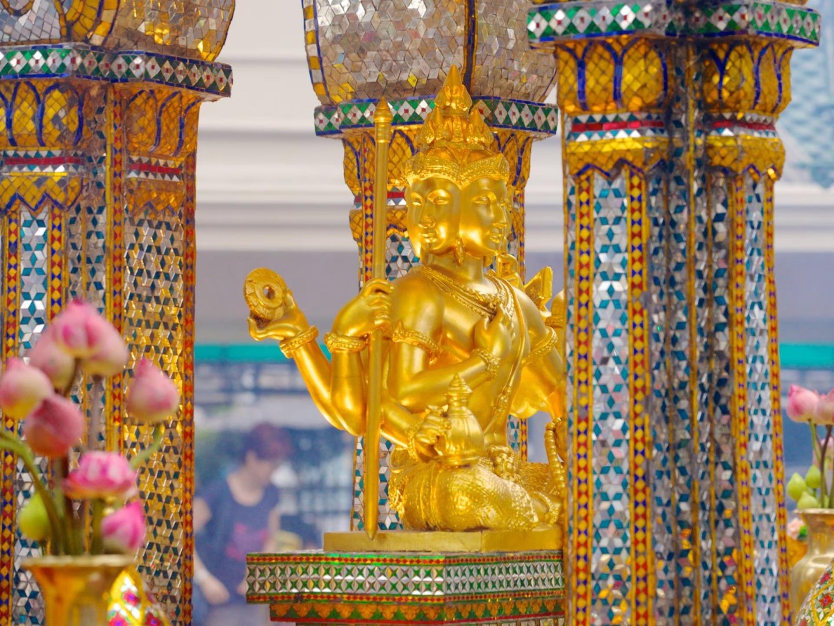 West: God of Wealth and Fortune