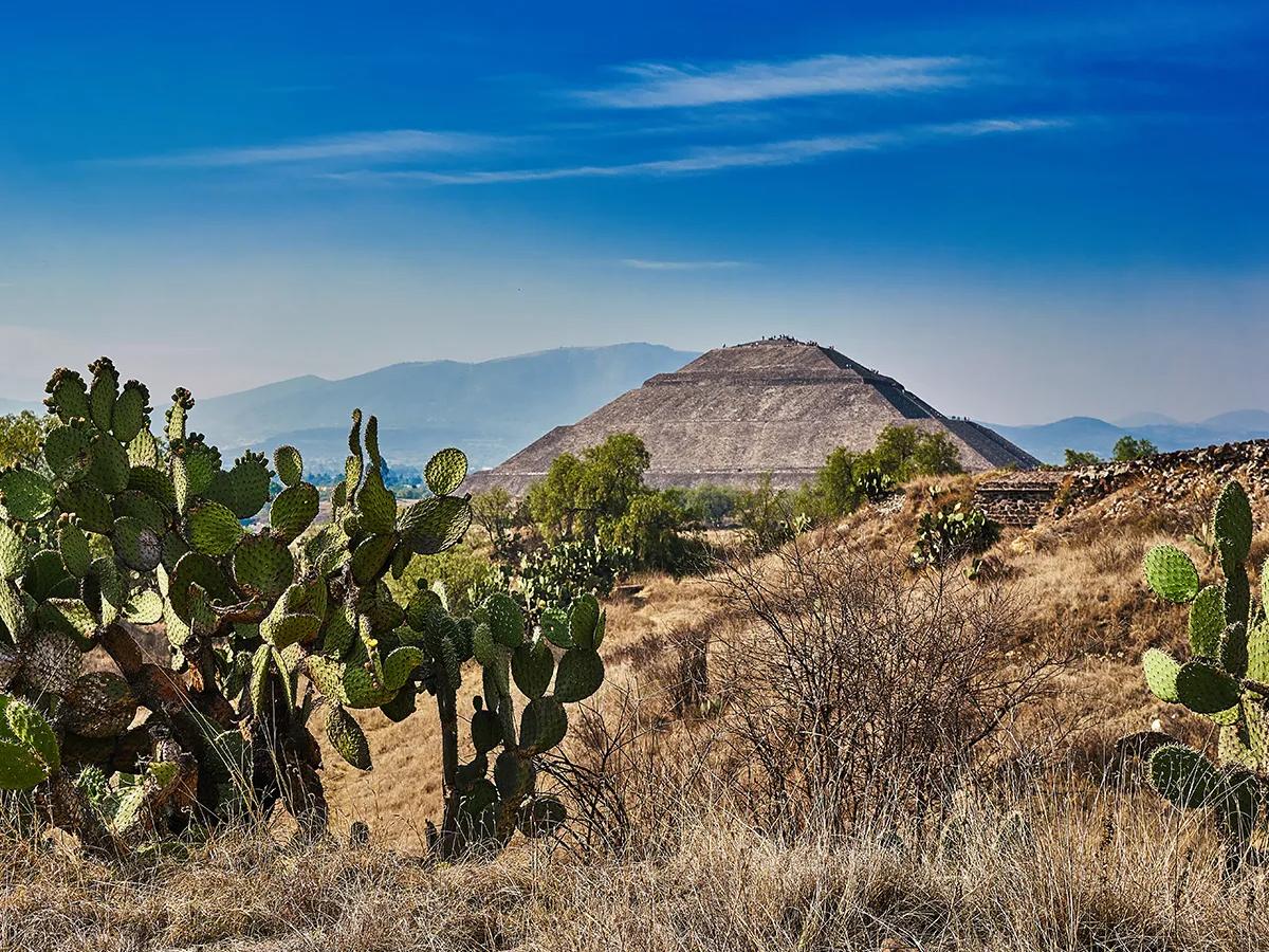Why Temple of the Sun is an architectural marvel？