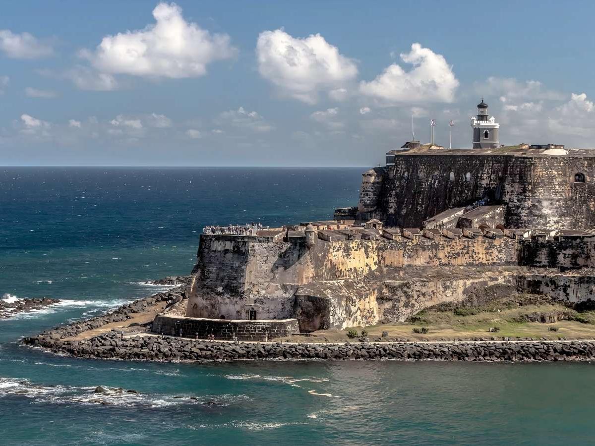 Background of the construction of Morro Castle