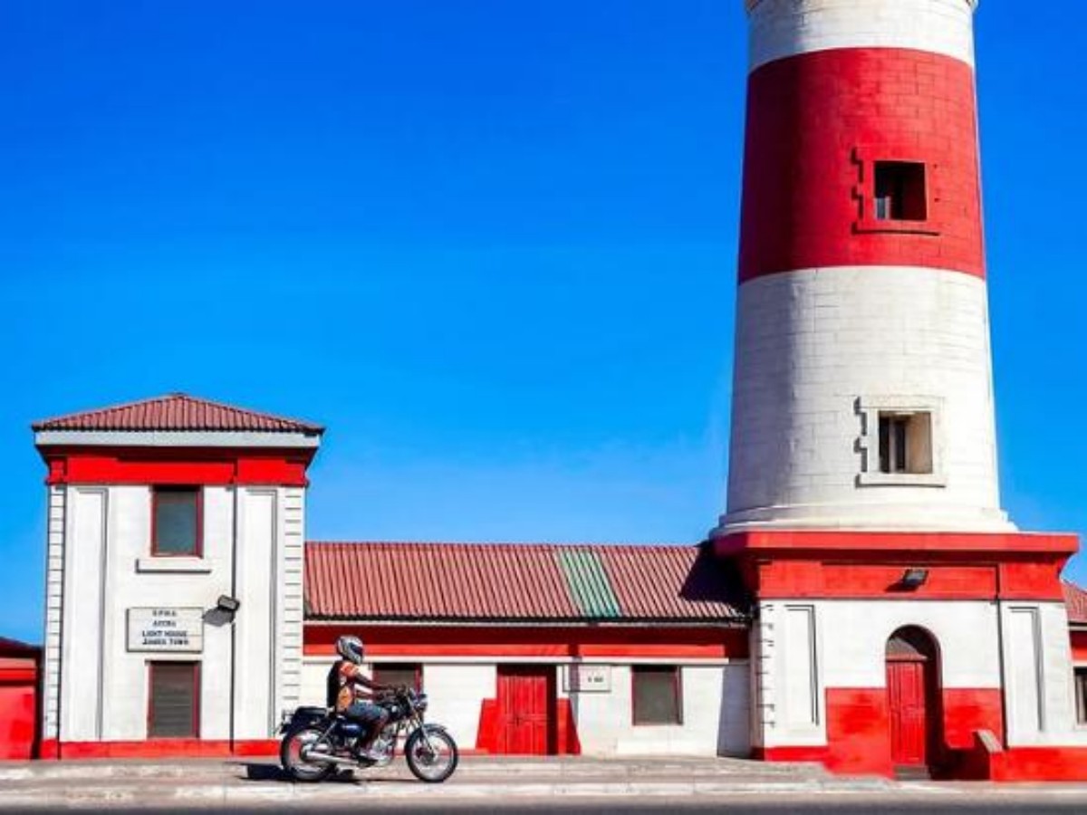 The port gate through history