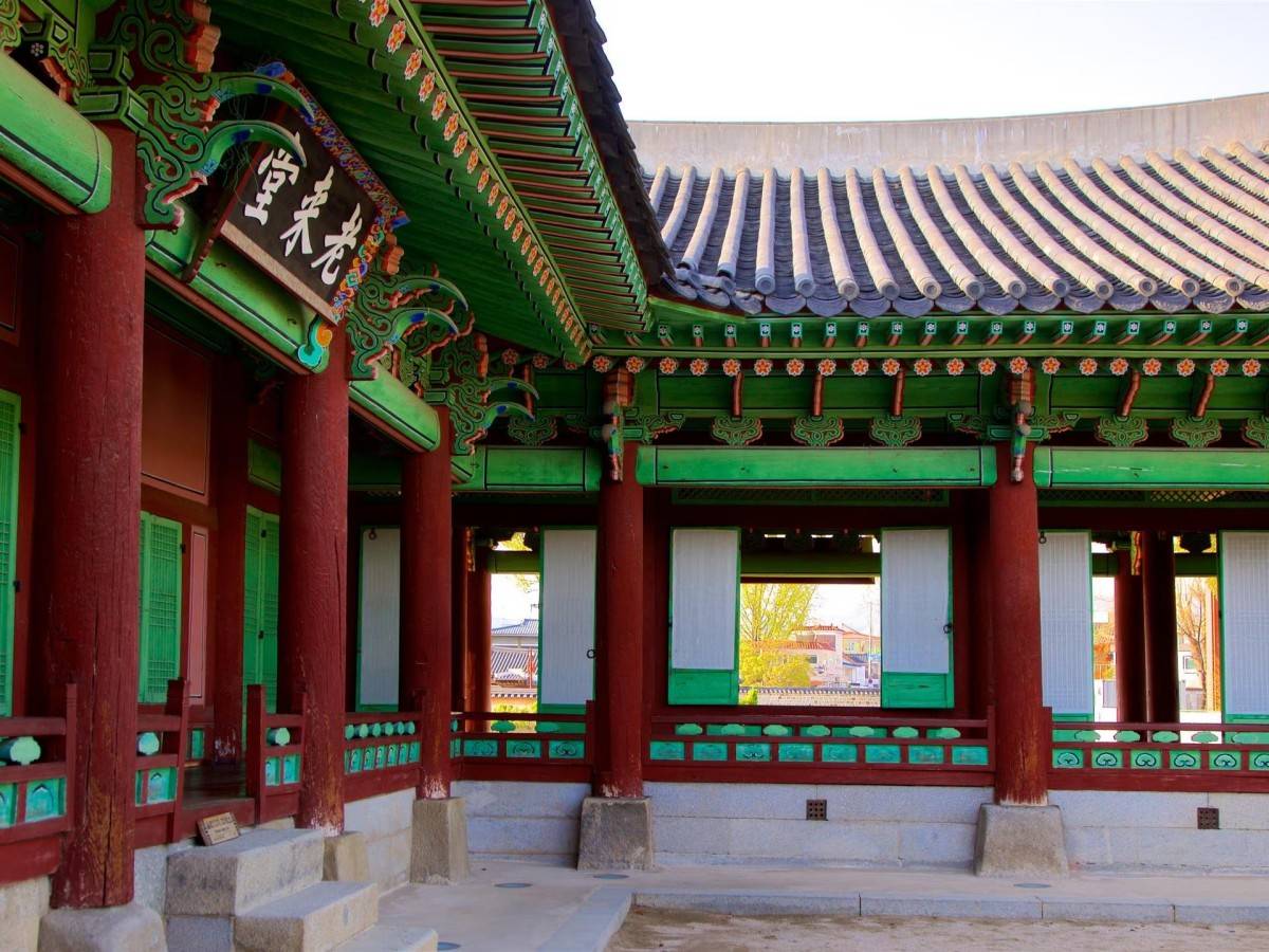 The King's Palace was more than just a place to live in.